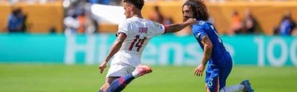 8万人见证！切尔西3-0夺冠，1.2亿超巨造3球吊打欧冠冠军